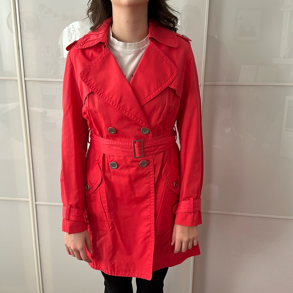 Coral trench